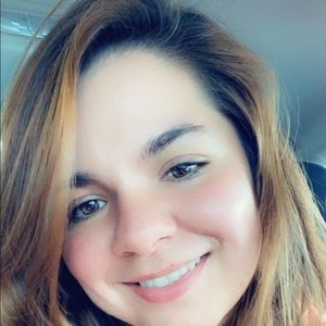 Meet your Posher, Lacey